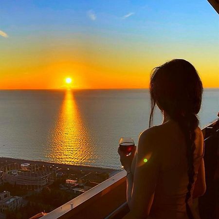 Orbi City Aparthotel Black Sea View Батуми Екстериор снимка