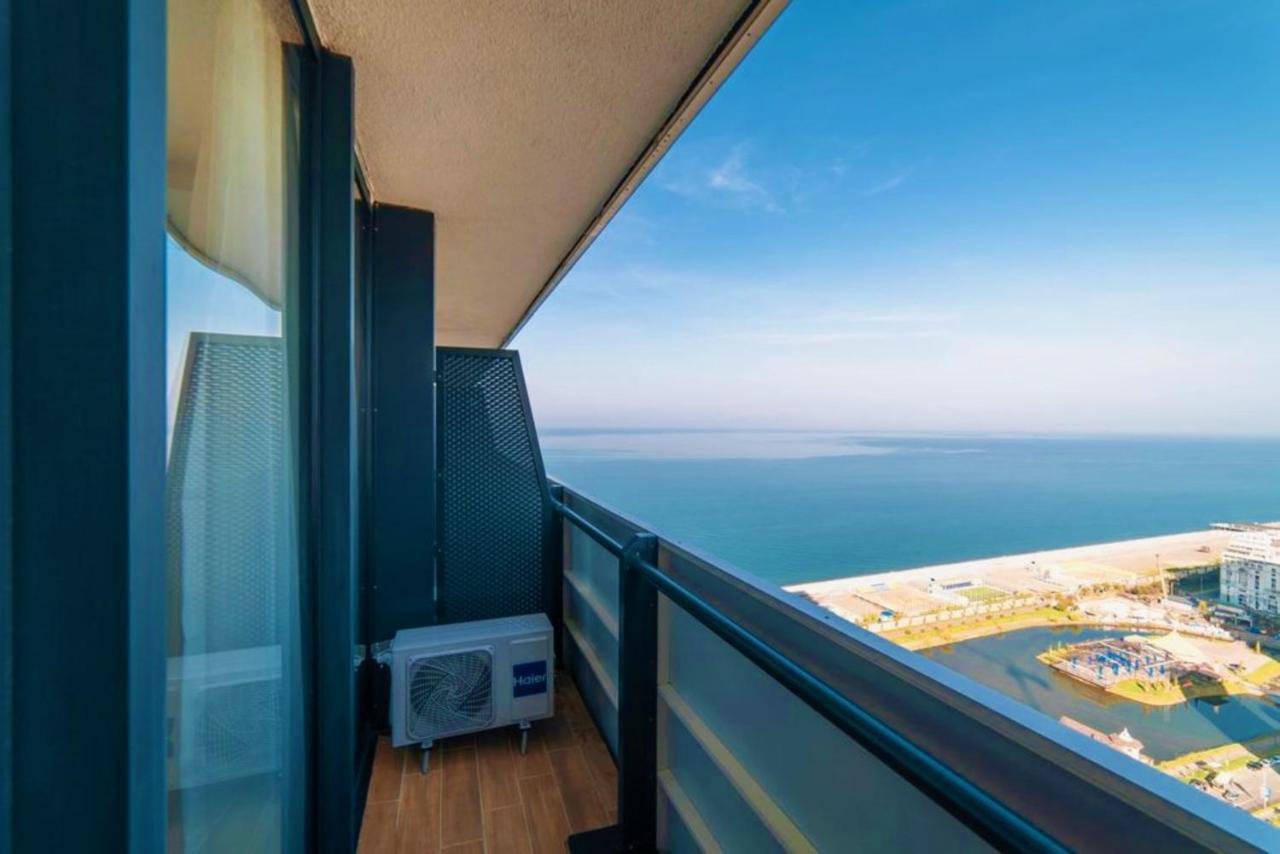 Orbi City Aparthotel Black Sea View Батуми Екстериор снимка